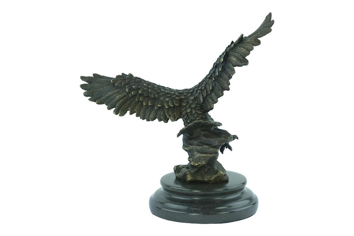 Bronze Eagle Statue Eagle with Wings Spread Sculpture in Bronze Hunting Decoration Wildlife Figurine Bald Eagle Sculpture Animal Art Statue