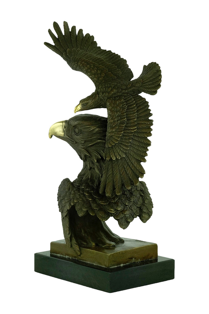 Bronze Eagle Sculpture Double Eagle Statue Wildlife Sculpture Hunting Decoration Eagle Head Sculpture Bronze Flying Eagle Art Figurine