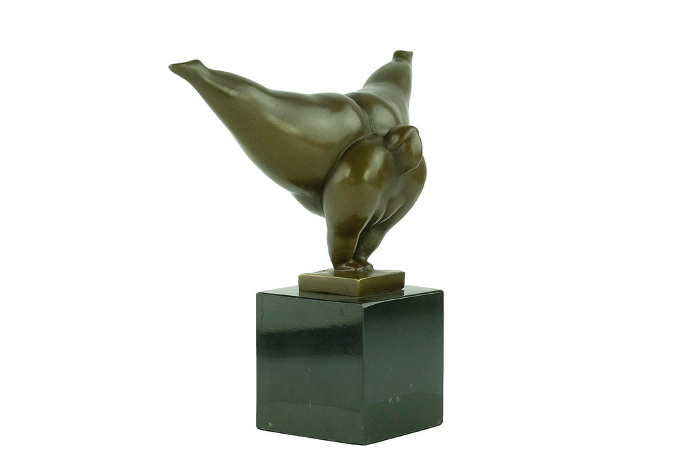 Modern Bonze Female Statue Voluptuous Woman Sculpture in Bronze Contemporary Art Statue Bronze Milo Sculpture Female Gymnast Figurine Art