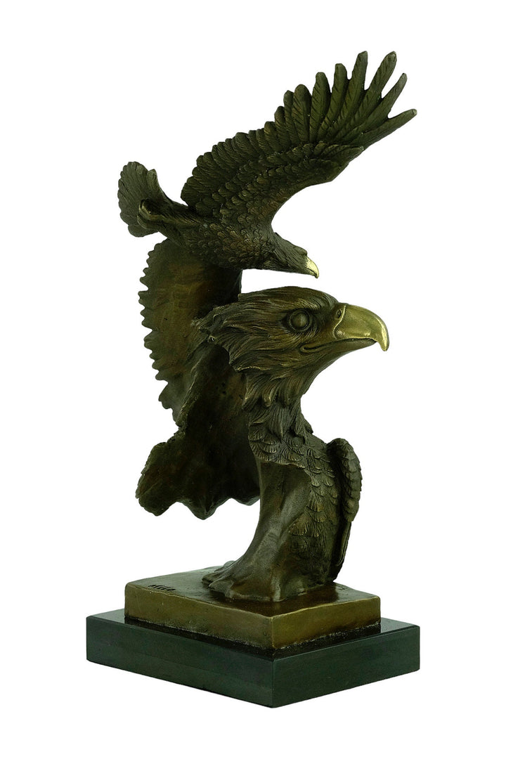 Bronze Eagle Sculpture Double Eagle Statue Wildlife Sculpture Hunting Decoration Eagle Head Sculpture Bronze Flying Eagle Art Figurine