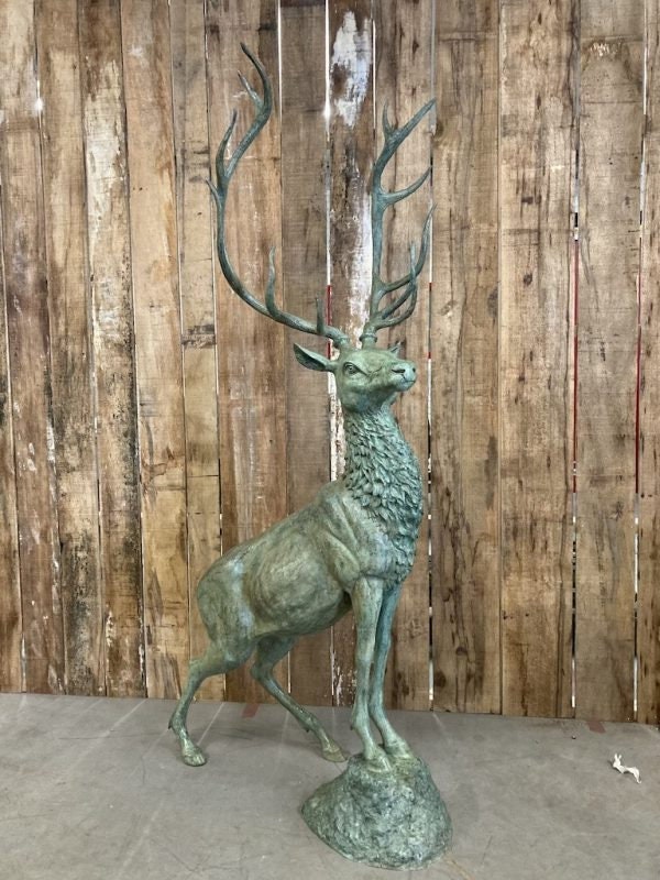 Bronze Deer Sculpture Animal Art Statue Bronze Wildlife Statue Outdoor Deer Sculpture Hunting Decoration Bronze Stag Statue Garden Sculpture