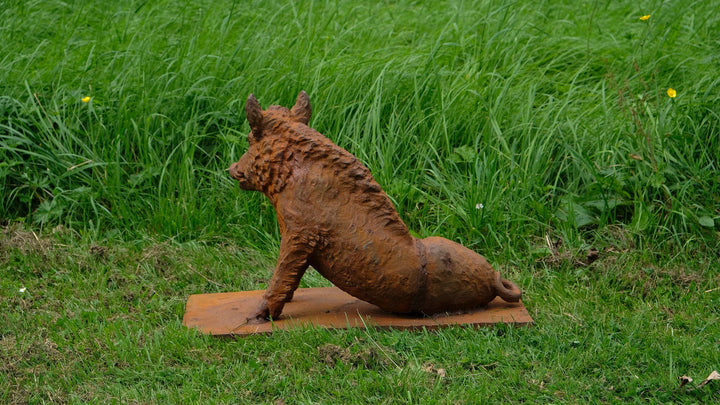 Cast Iron Sculpture of a Wild Boar Hunting Decoration Lying Wild Boar Statue Outdoor Animal Sculpture Cast Iron Sculpture Hunting Statue