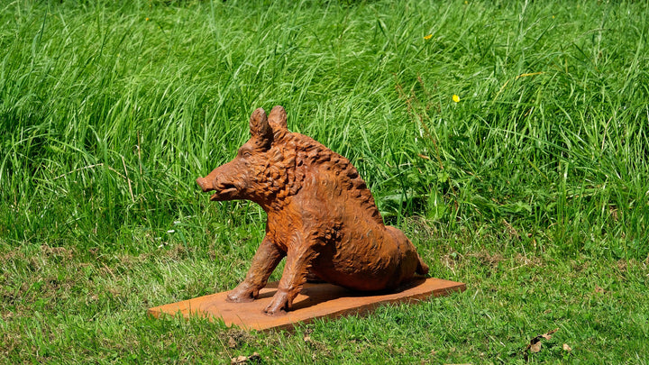 Cast Iron Sculpture of a Wild Boar Hunting Decoration Lying Wild Boar Statue Outdoor Animal Sculpture Cast Iron Sculpture Hunting Statue