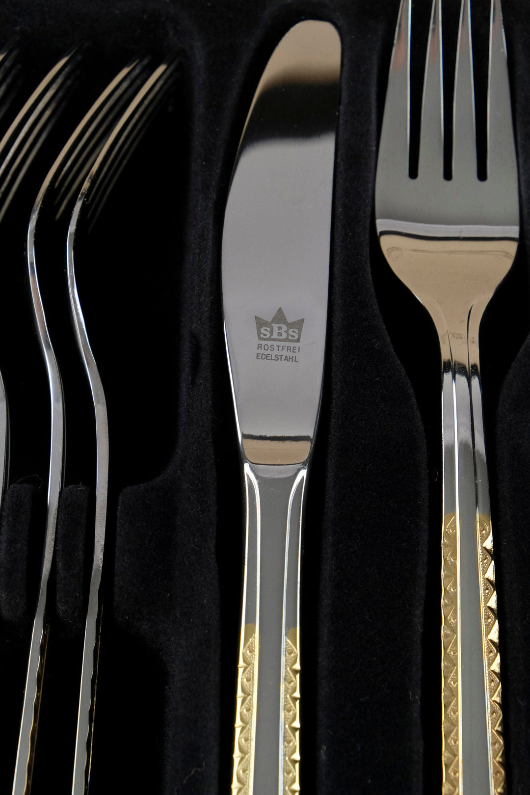 12 Persons Luxury Cutlery Set in Suitcase by SBS Solingen - 69 Pieces - 24 Carat Gold Plated Cutlery Set - German Cutlery Set by Solingen