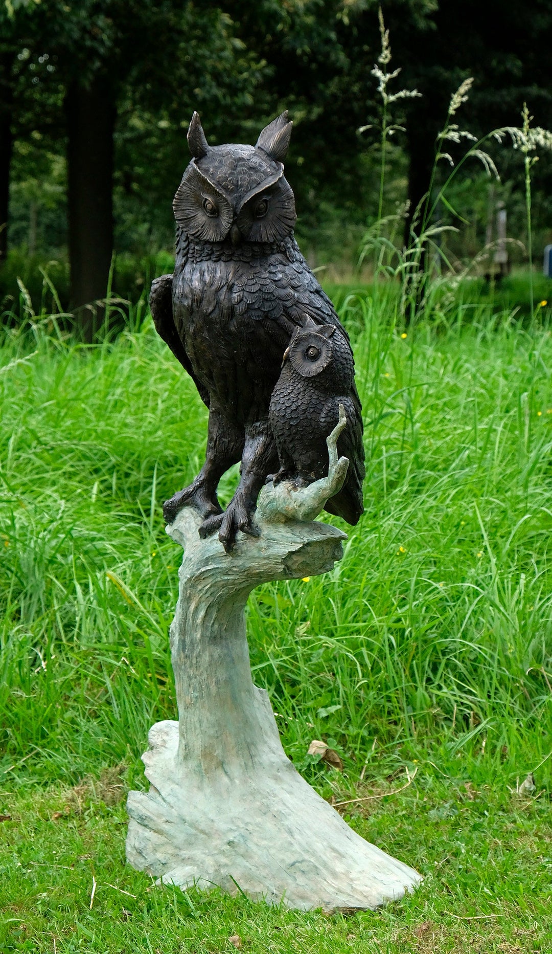 Large Bronze Sculpture of an Owl with Owlet on Tree Trunk Bronze Outdoor Statue Owl Decoration Wildlife Sculpture Bronze Owl Statue Garden