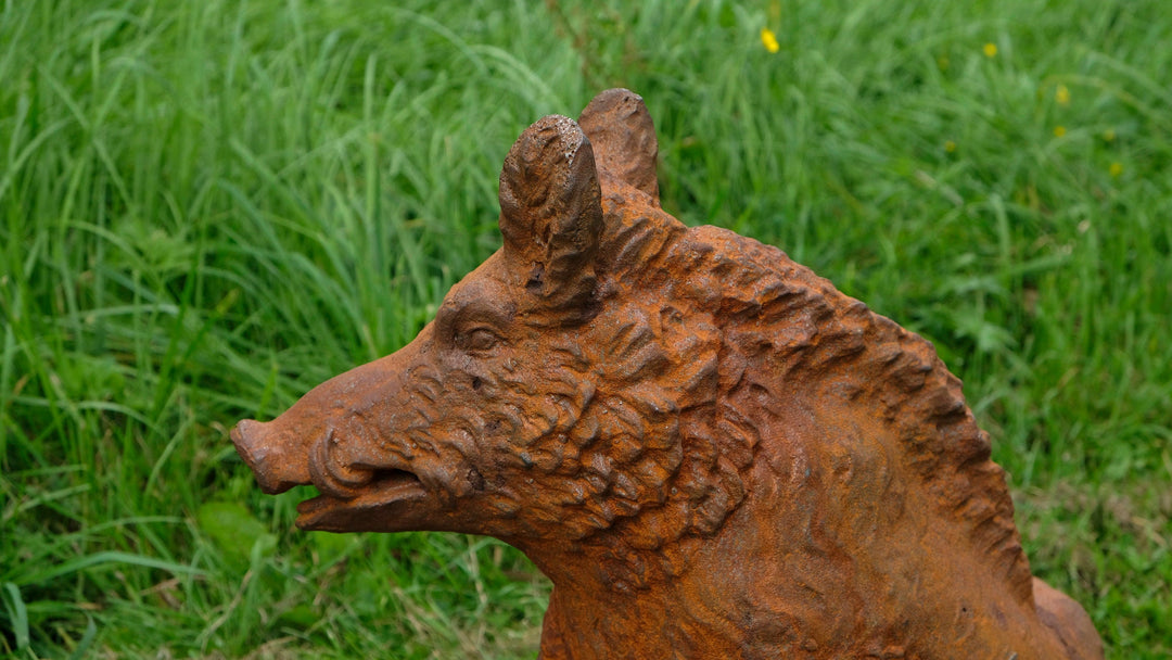 Cast Iron Sculpture of a Wild Boar Hunting Decoration Lying Wild Boar Statue Outdoor Animal Sculpture Cast Iron Sculpture Hunting Statue