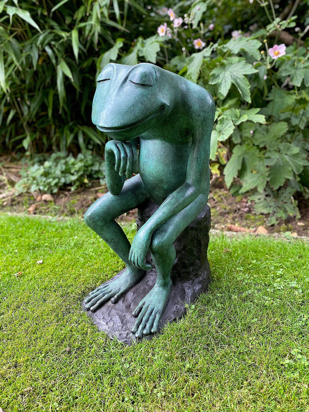 Large Bronze Sculpture of a Thinking Frog Outdoor Frog Sculpture Garden Decoration Thinking Frog Statue Frog Lovers Gift Bronze Garden Art