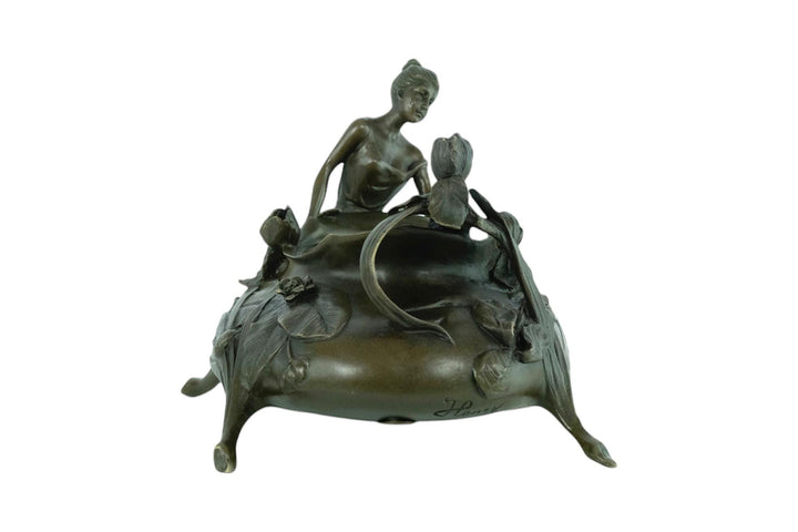 Bronze Planter with Female and Floral Decoration in Art Nouveau Style Bronze Videpoche French Decoration Bronze Planter Jugendstil Style Art