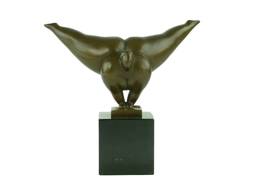 Modern Bonze Female Statue Voluptuous Woman Sculpture in Bronze Contemporary Art Statue Bronze Milo Sculpture Female Gymnast Figurine Art