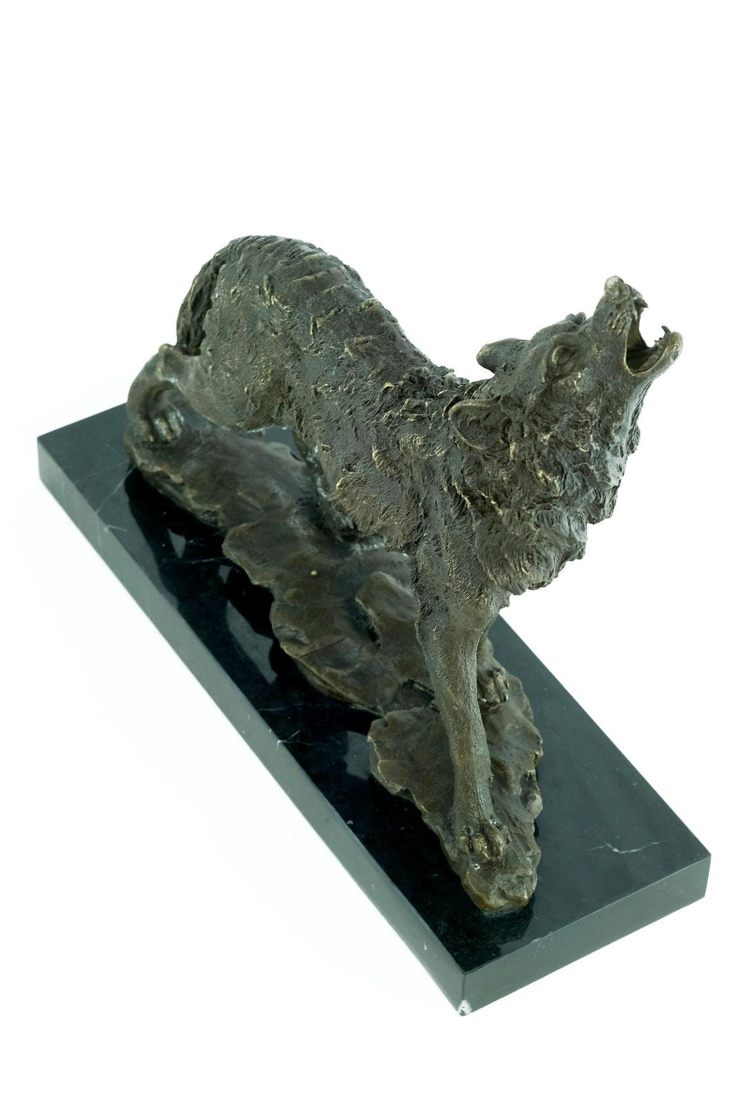 Bronze Sculpture of a Howling Wolf Animal Art Statue Bronze Wolf Sculpture Hunting Decoration Wolf Lovers Gift Bronze Animal Sculpture