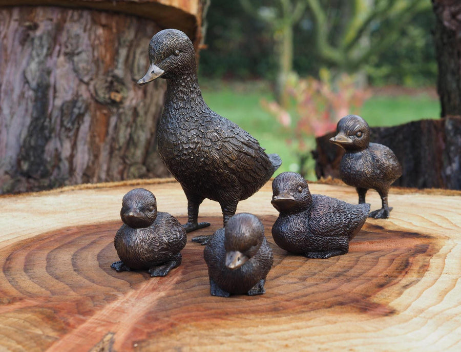 Bronze Duck with Ducklings Sculptures Outdoor Duck Sculptures Animal Art Statues Duck Lovers Gift Garden Sculptures Duck Decoration