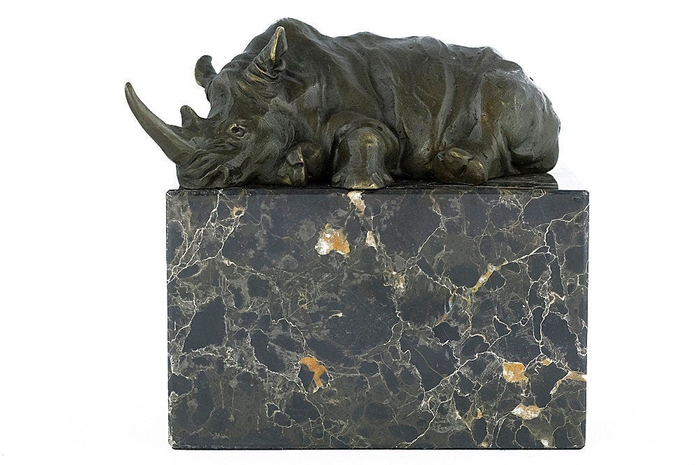 Bronze Rhino Sculpture Animal Art Figurine Lying Rhino Statue Bronze Wildlife Sculpture Rhinoceros Sculpture Rhino Decoration Rhino Art