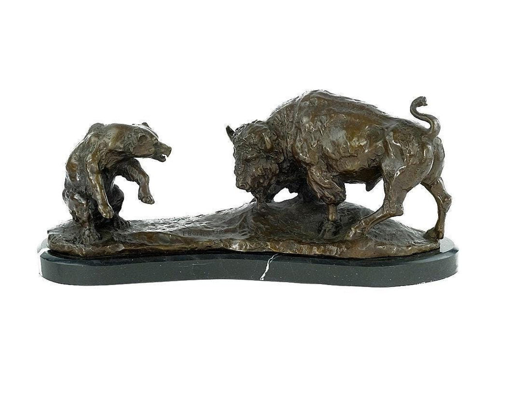 Large Bronze Sculpture of a Bear Fighting a Bison Animal Art Figurine Bronze Bison Statue Wildlife Sculpture Hunting Decoration Bronze Bear