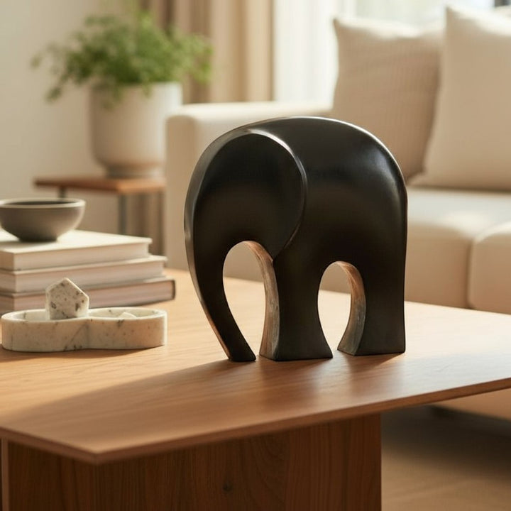 Moderne bronzen olifant naar Ferdinand Parpan
